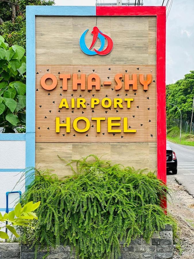 Otha Shy Airport Transit Hotel Катунаяка Екстер'єр фото